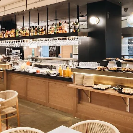 莫里纳拉里欧酒店 4* 马拉加